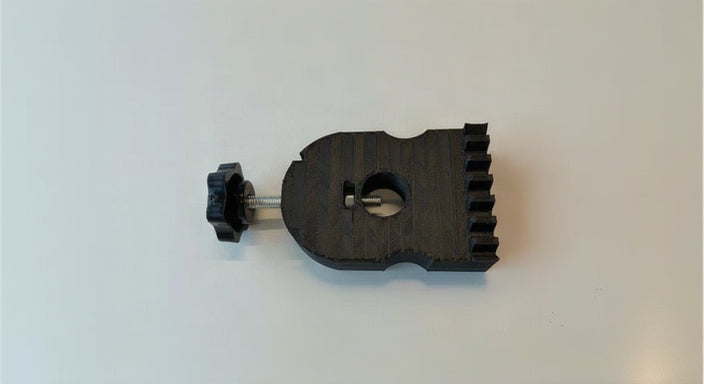 Maurerschnur-Halter  / Richtschnur-Halter